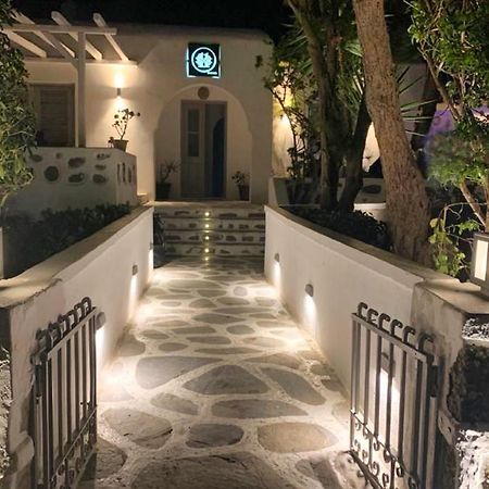Eleven Rooms Mykonos Town Buitenkant foto